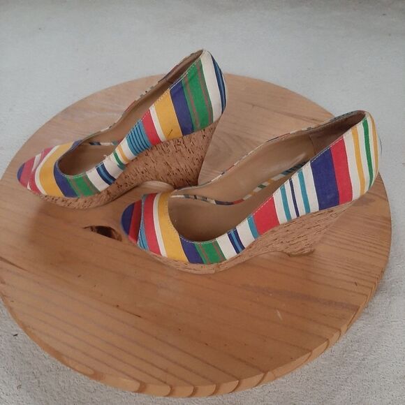Nine West Platform Peeptoe Wedge Heels Size 8 - Picture 1 of 9
